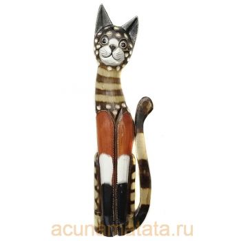 Кошка из дерева купить в Москве на ВДНХ.